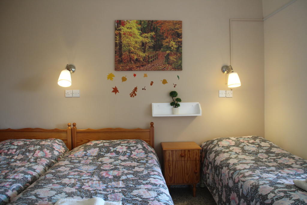 Capuralli Hotel Pedhoulas Zimmer foto